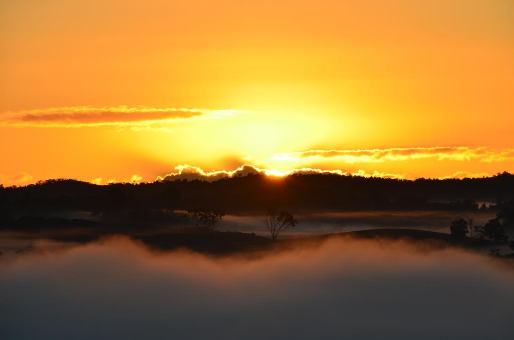 Bed and Breakfast Tinaroo Sunset Retreat Barrine Екстер'єр фото
