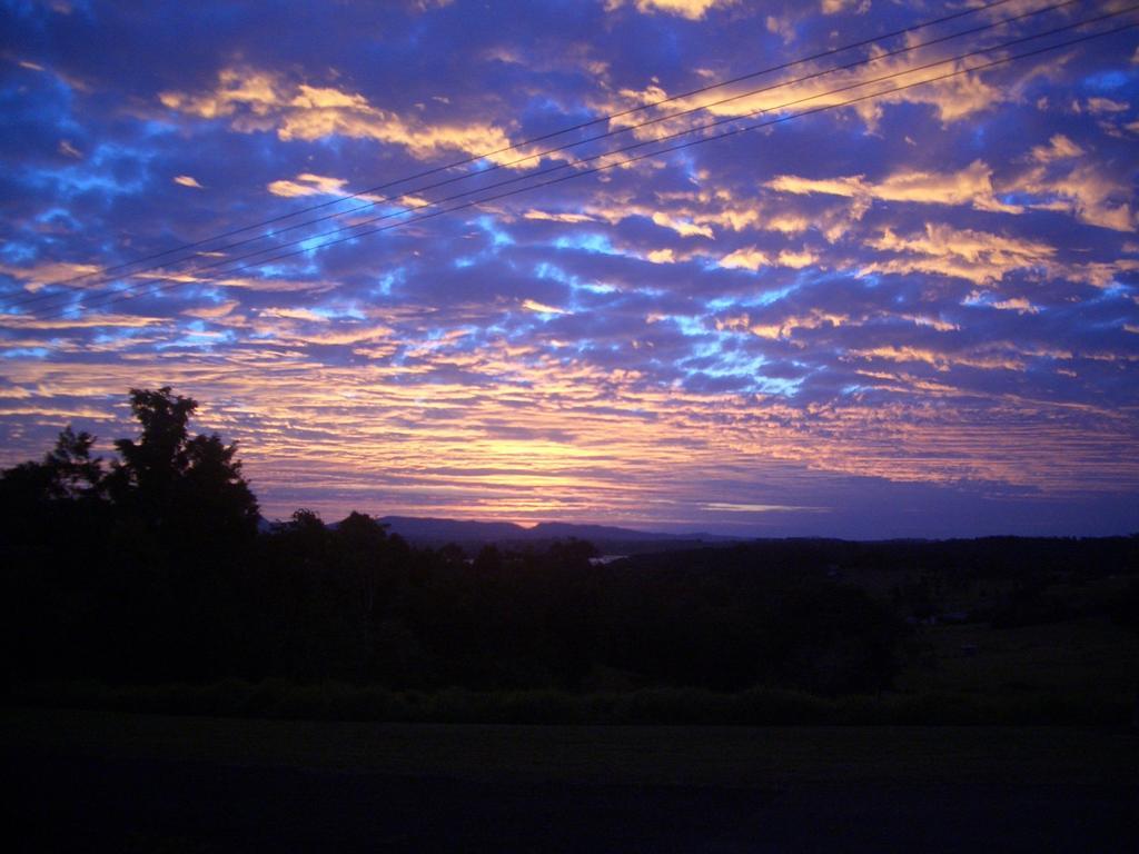 Bed and Breakfast Tinaroo Sunset Retreat Barrine Екстер'єр фото
